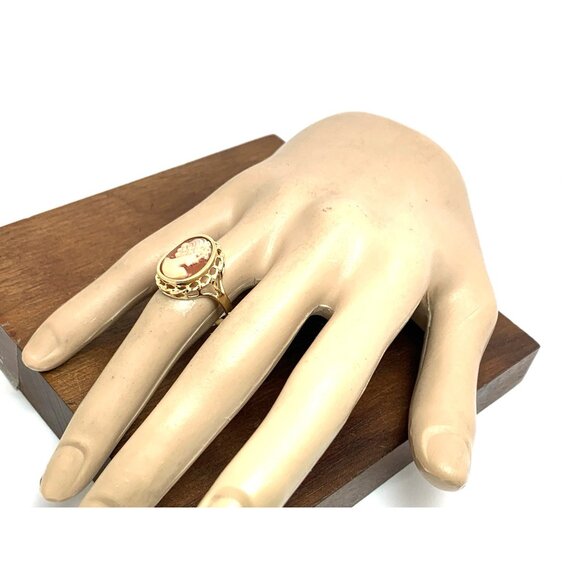 Cameo Cocktail Ring 18k Yellow Gold Estate Jewelry Vintage Women's Size 8 - Picture 12 of 16
